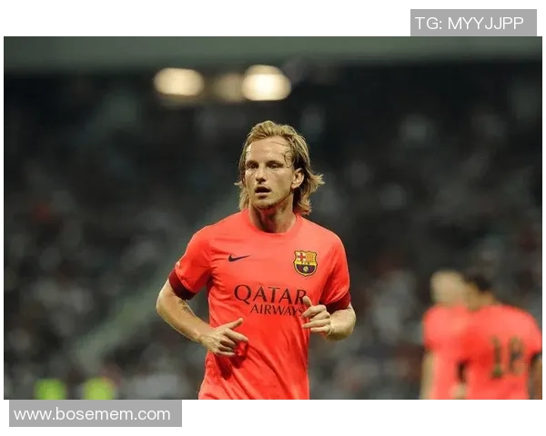 足球明星华丽转身瞬间揭秘技艺与魅力的完美结合 足球明星华丽转身瞬间揭秘技艺与魅力的完美结合