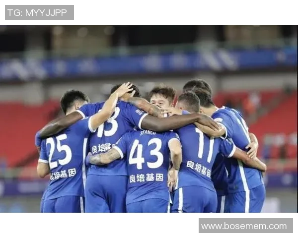 重庆足球队强势领跑城市联赛积分榜以84分稳居第一位 重庆足球队强势领跑城市联赛积分榜以84分稳居第一位